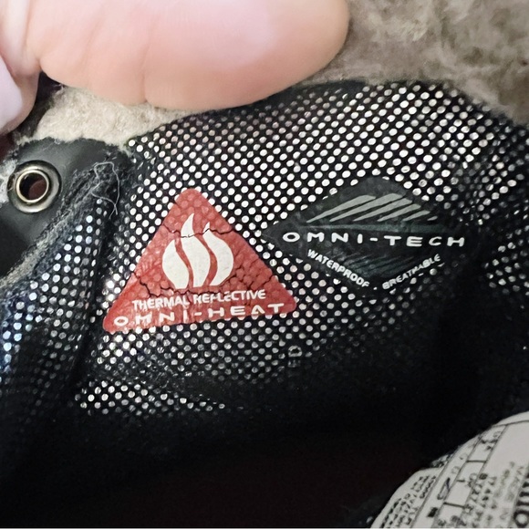 GUC | Columbia Winter Boots | Youth 2 | Omni-Tech Thermal Lining | Small Scuffs - Picture 12 of 12